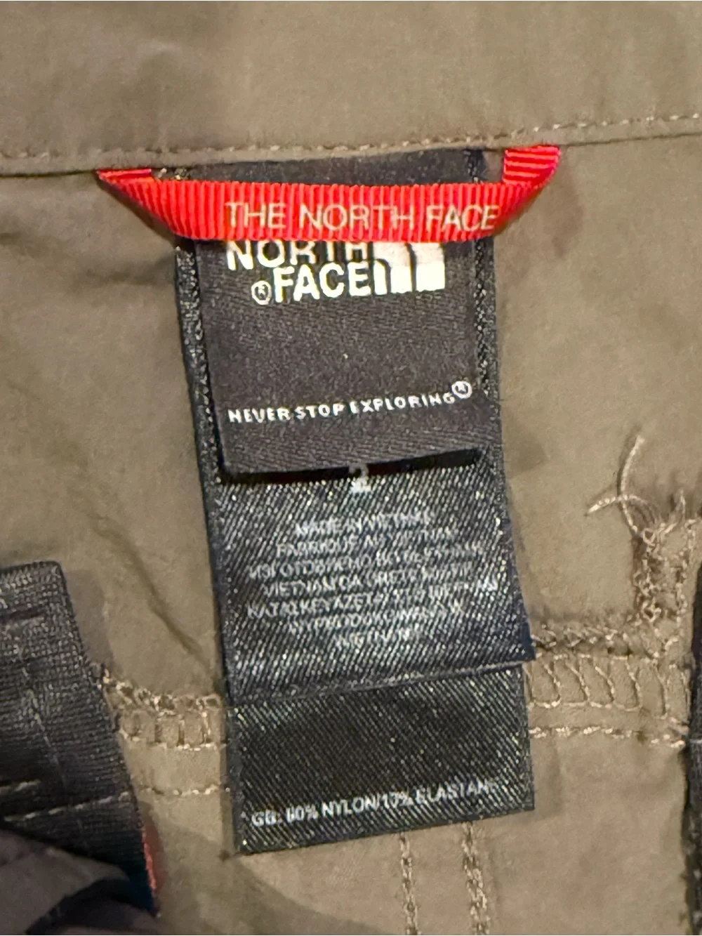 The North Face Women's Olive Green Hiking Bermuda shorts  (size 2)